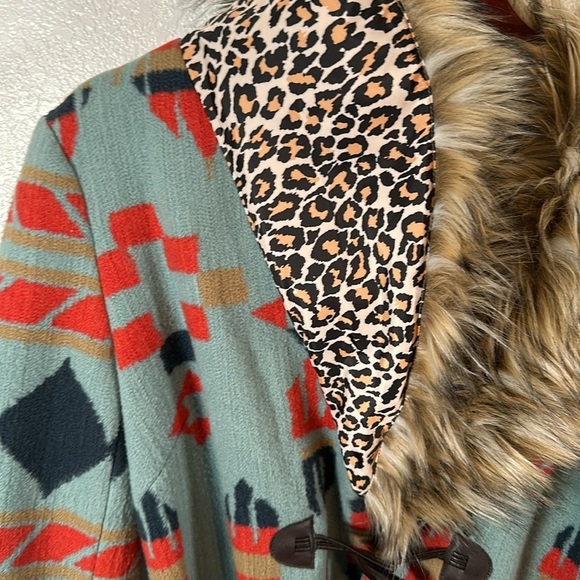 Taska Polizzi Faux Fur Lined Blanket Coat Leopard Lined Toggle Closure Size Med - Picture 4 of 8
